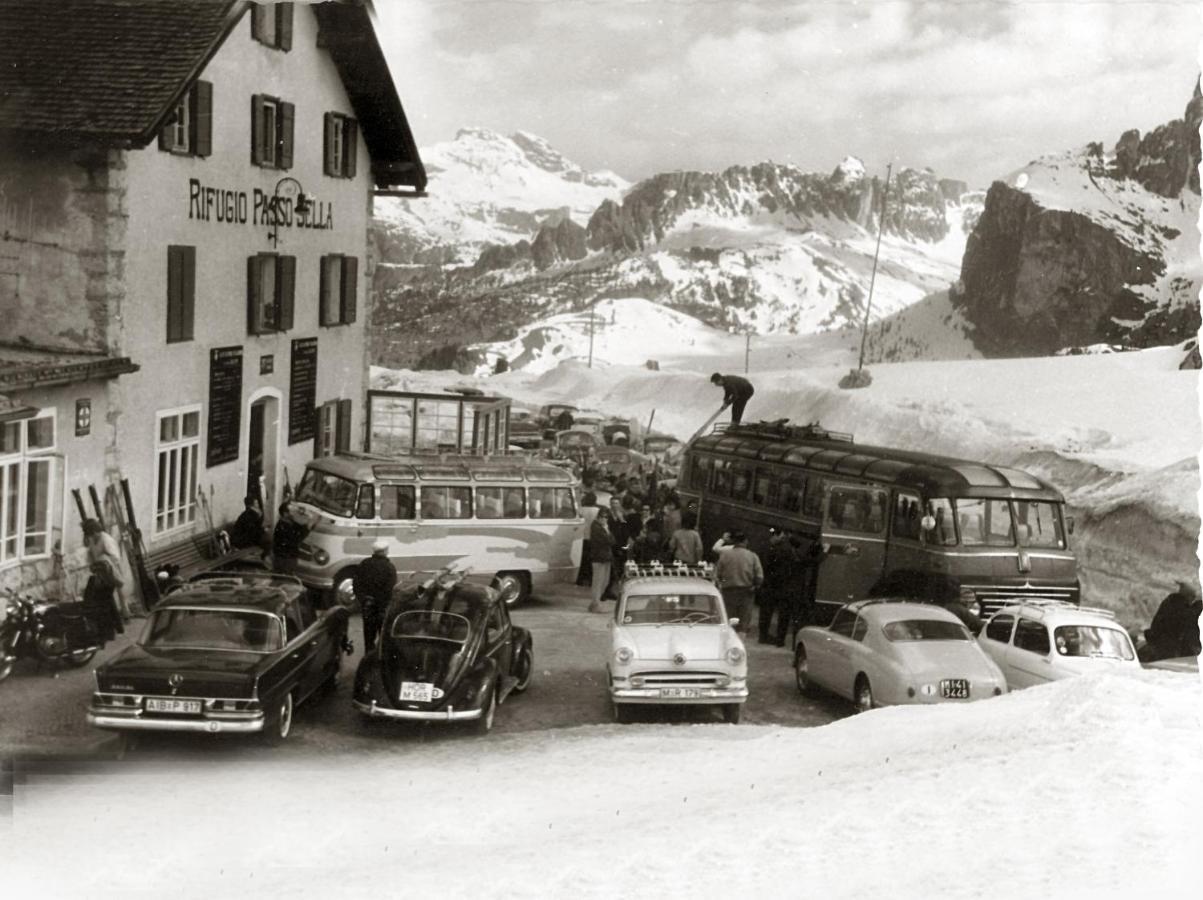Passo Sella Dolomiti Mountain Resort Selva di Val Gardena Exterior foto