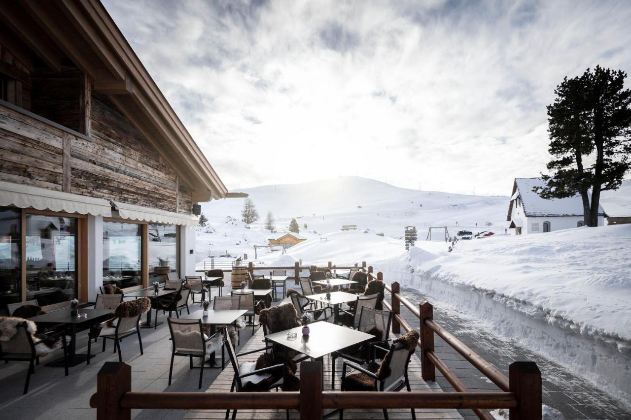 Passo Sella Dolomiti Mountain Resort Selva di Val Gardena Exterior foto