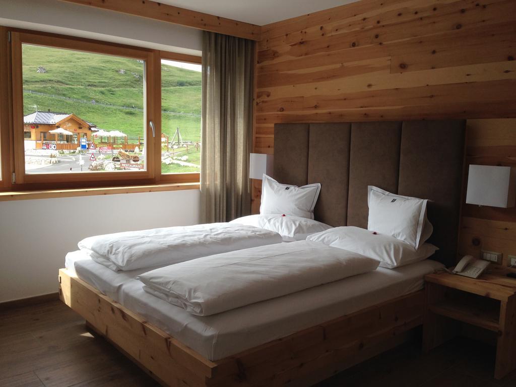 Passo Sella Dolomiti Mountain Resort Selva di Val Gardena Habitación foto