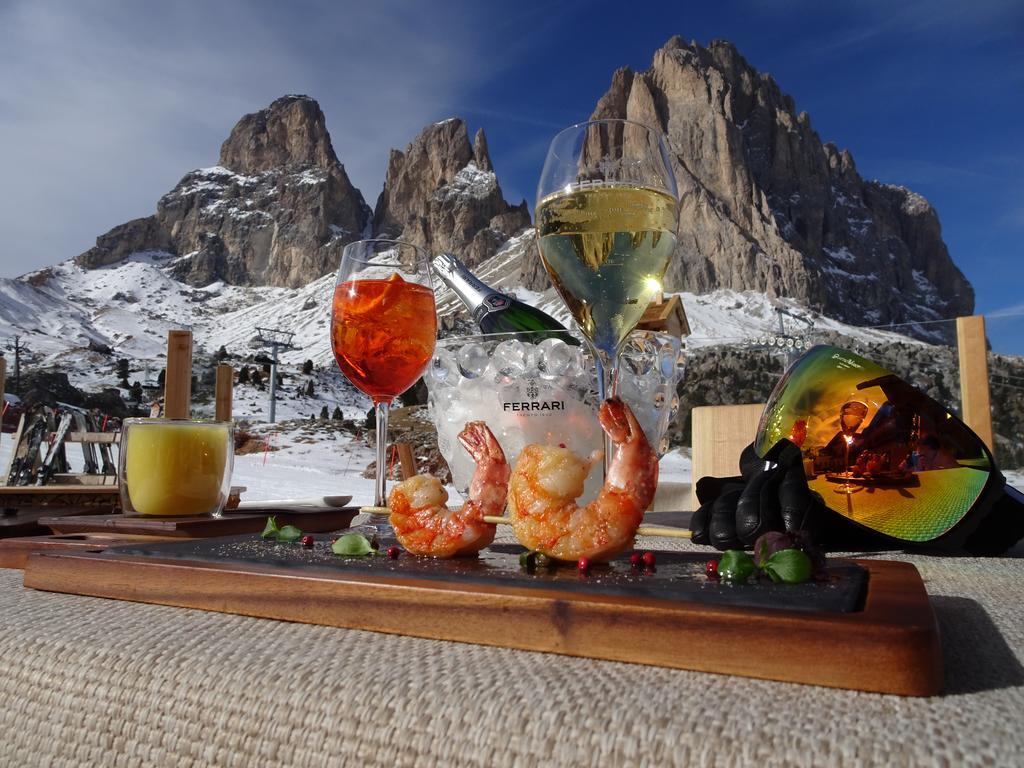 Passo Sella Dolomiti Mountain Resort Selva di Val Gardena Exterior foto